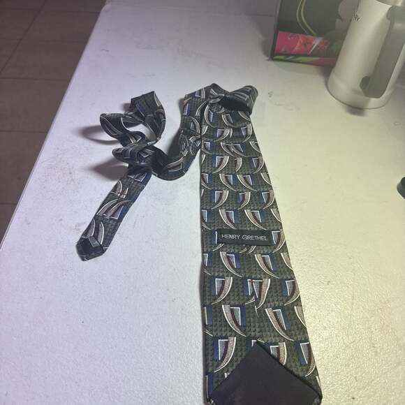 Vintage Textured Geometric Pattern Necktie - Green, Blue, Brown - Picture 5 of 6